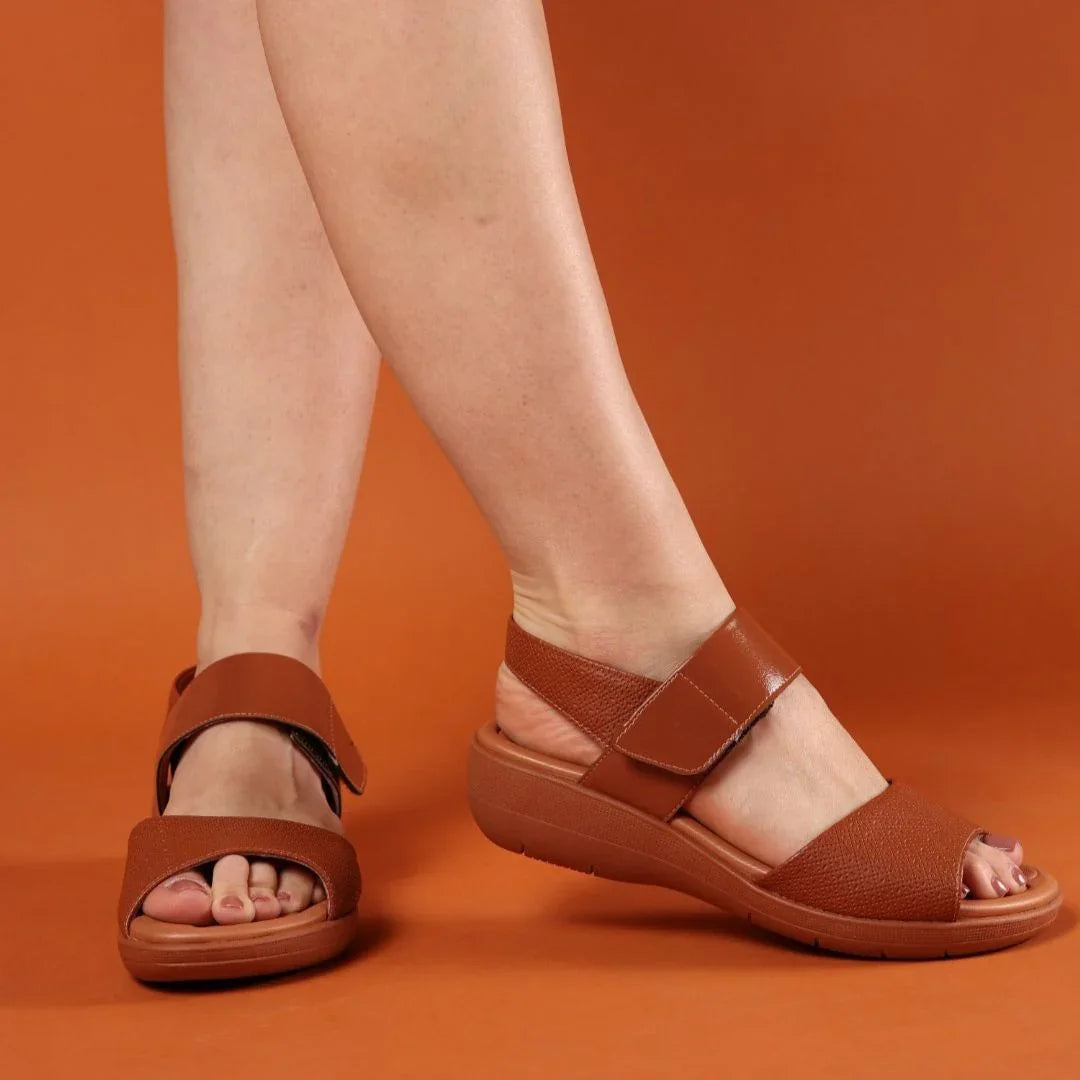 SANDALIA ULTRACONFORTO DE VELCRO MARLLY - Banana Calçados - 