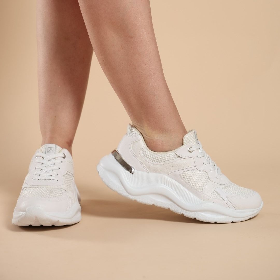 Tênis Sneaker Evelyn – Estilo Urbano com Conforto Absoluto