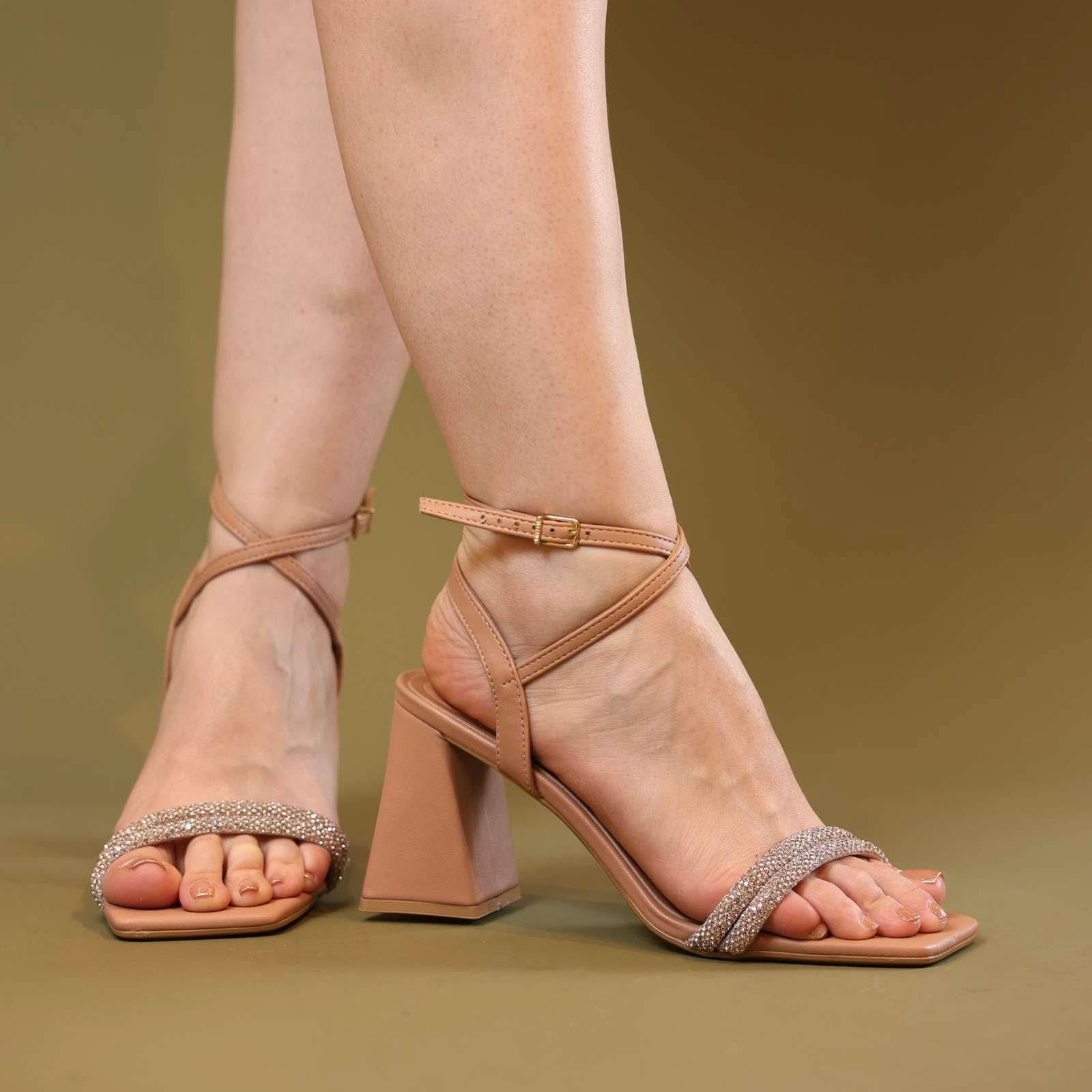 SANDÁLIA FEMININA GIZELE GEOMÉTRICO - Banana Calçados - 