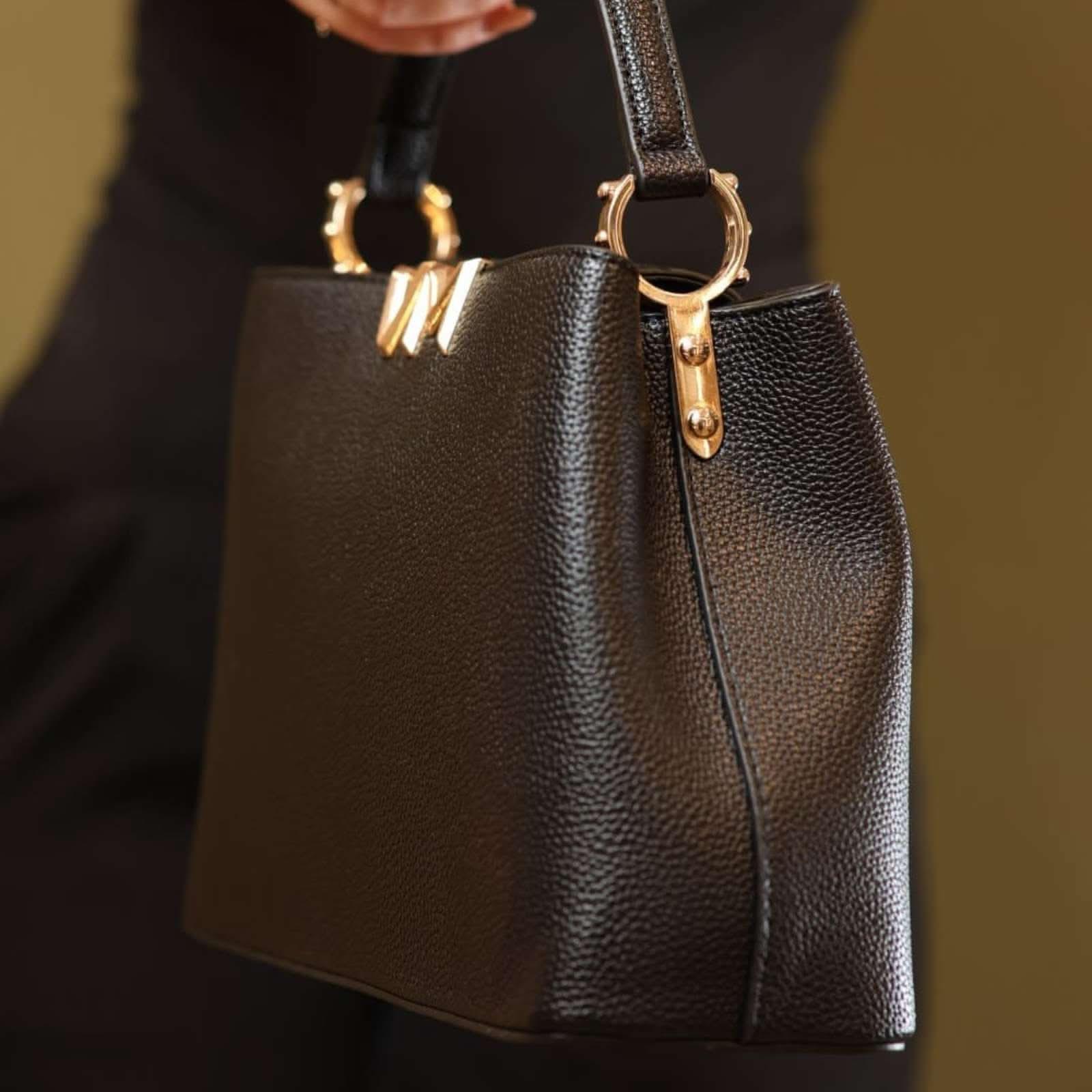 BOLSA FEMININA TOTE BAG VICK PRETA - Banana Calçados - bolsas femininas