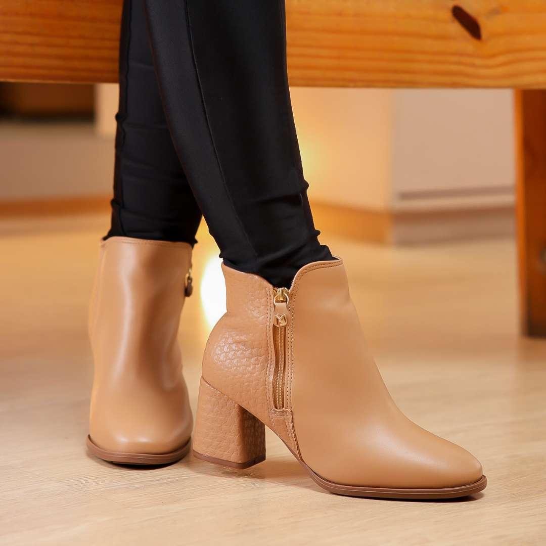 BOTA FEMININA ULTRACONFORTO CAMILA - Banana Calçados - Bota feminina