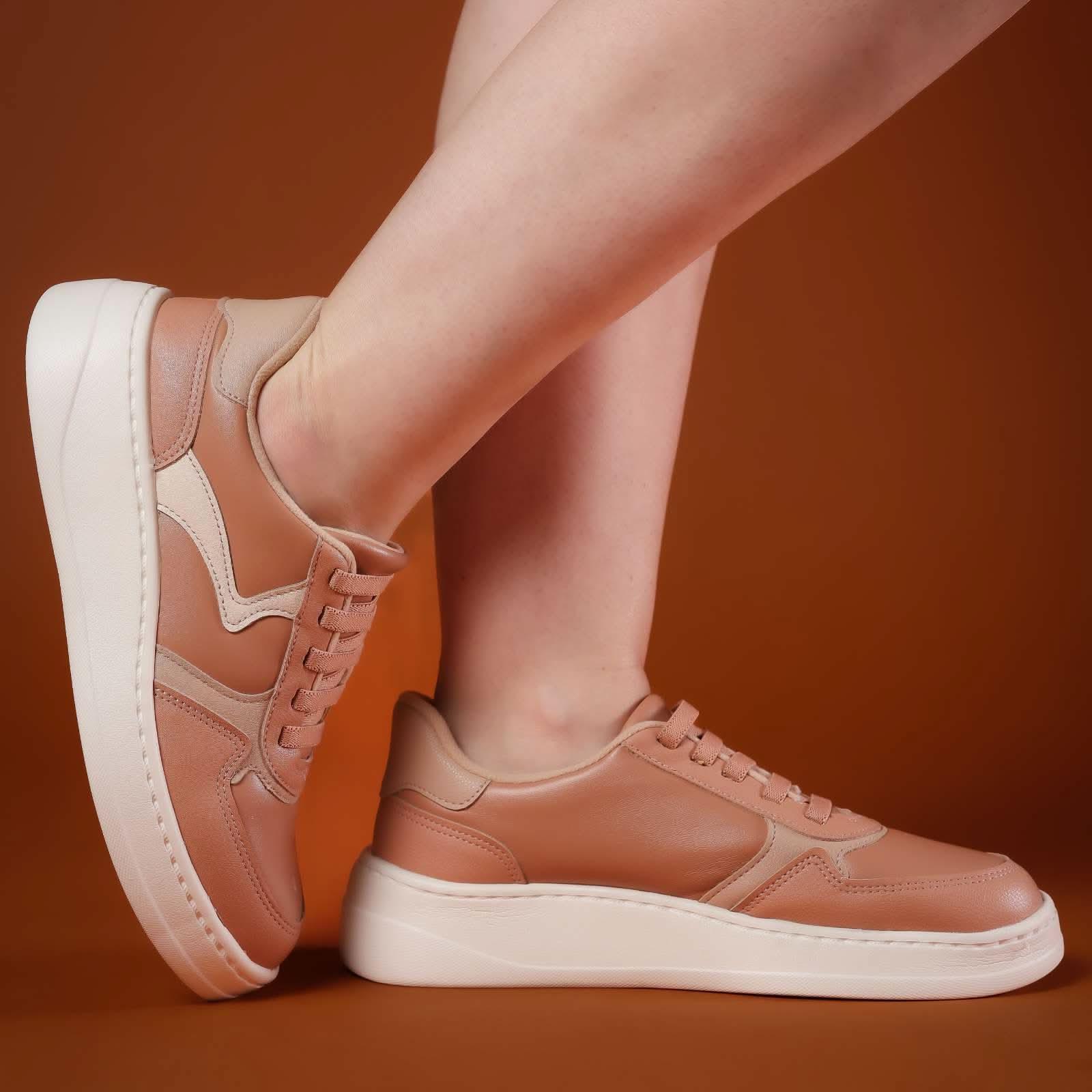 TÊNIS FEMININO COURO NAPA PRA ESPORÃO MAYA - Banana Calçados - 